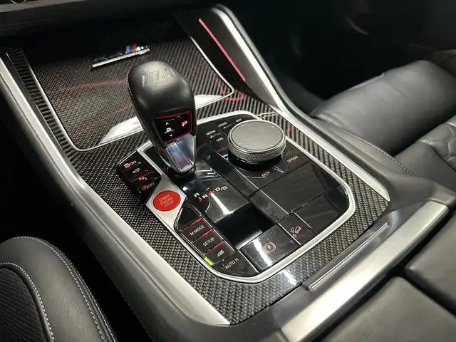 BMW X5 M view 7