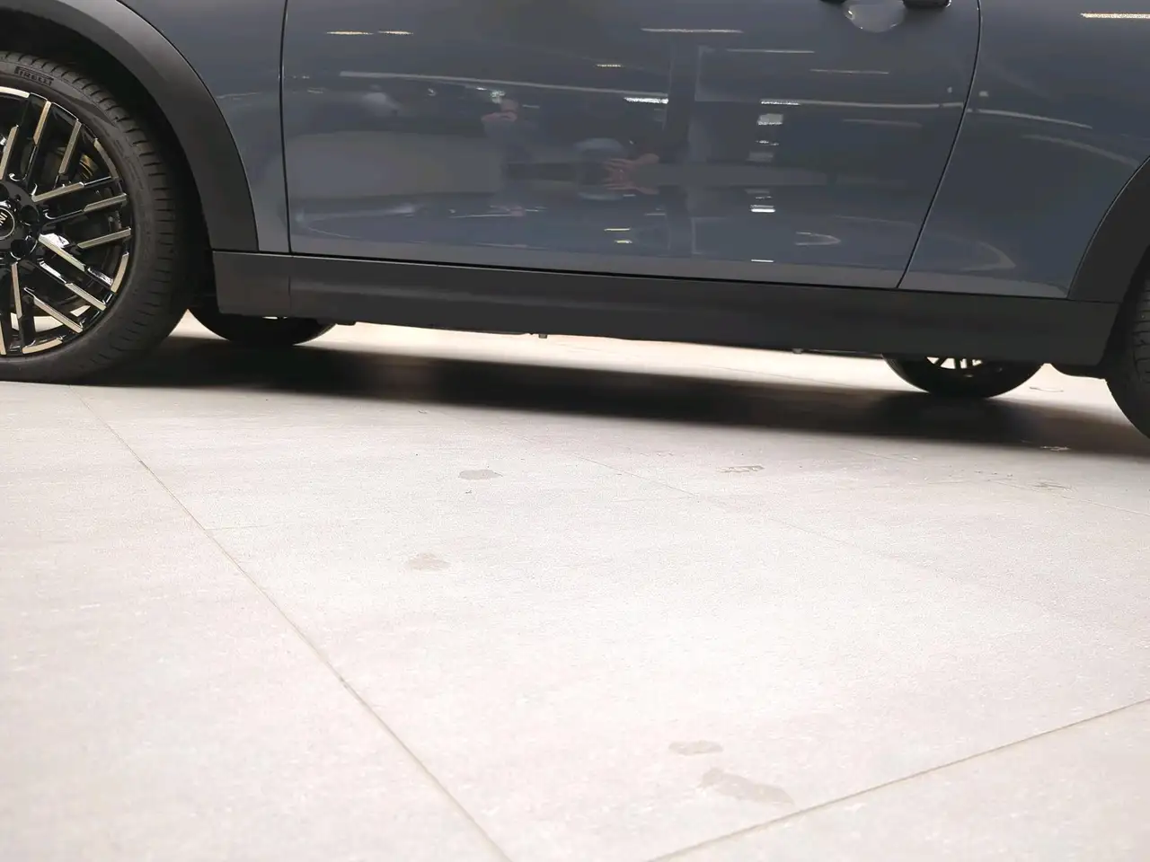 MINI Cooper C Cabrio Favoured Trim 16