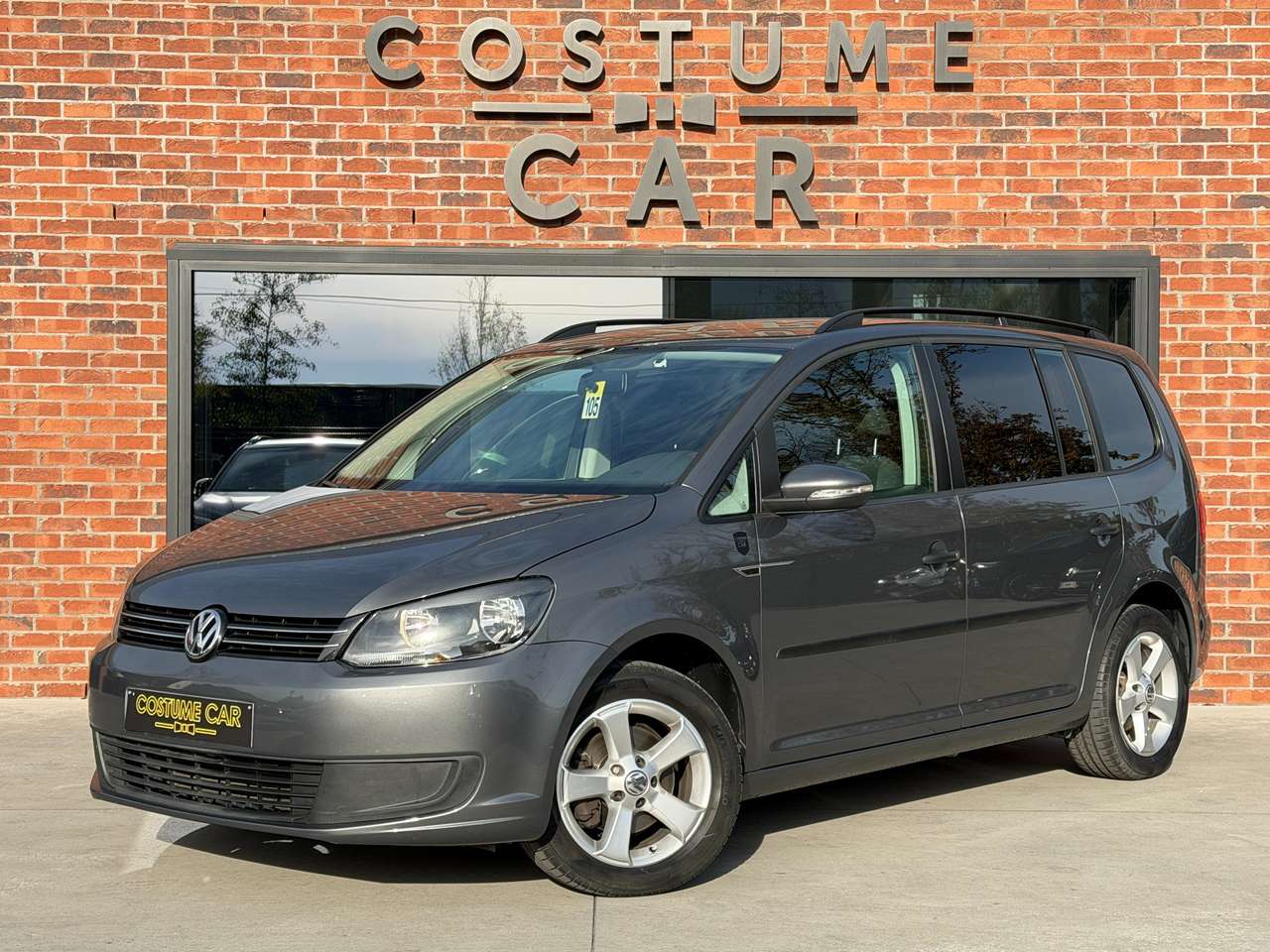 Volkswagen Touran 7 places – Capteurs – Clim auto – Distrib ok