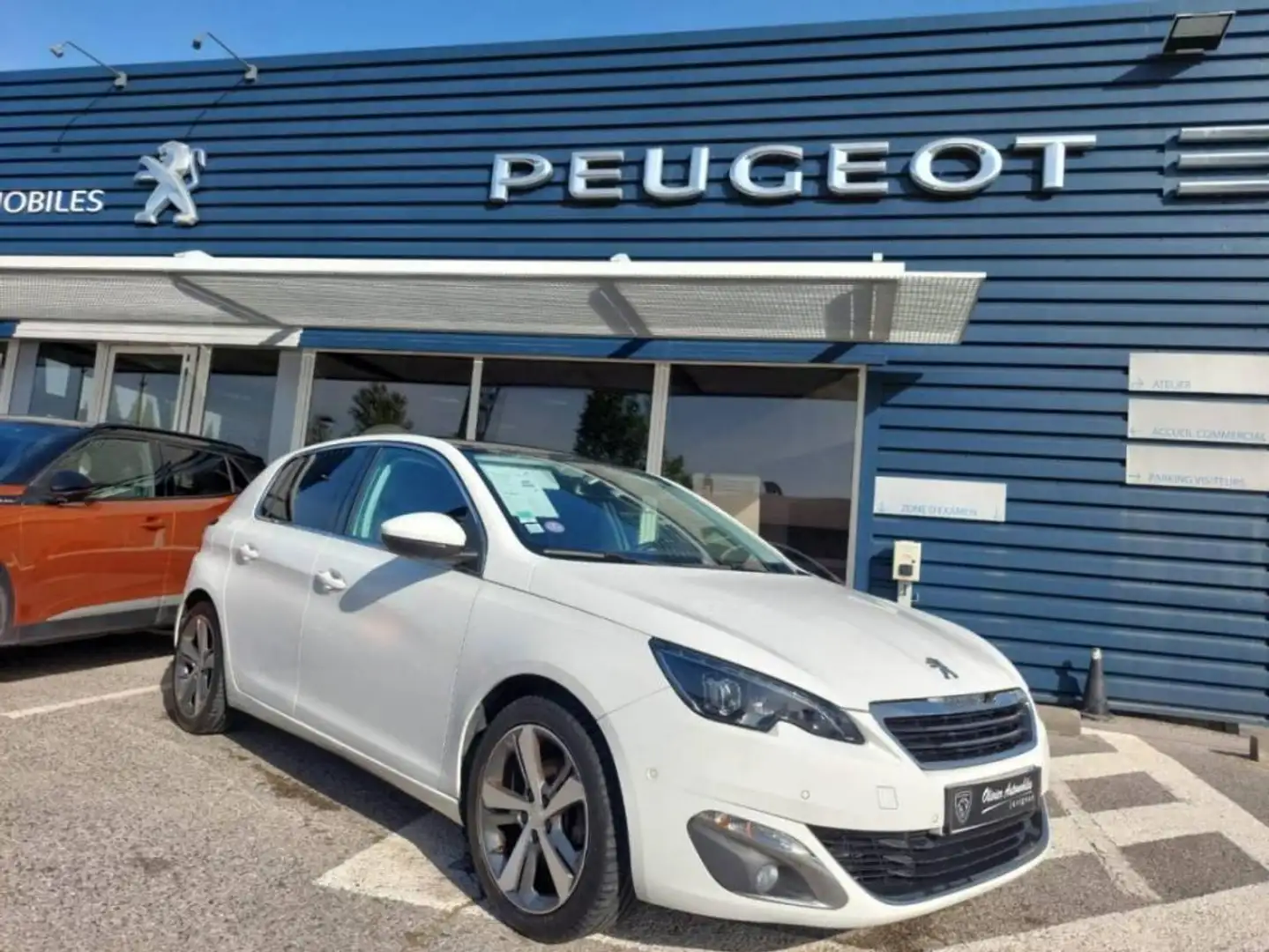 Peugeot 308 II 1.2 Puretech 130 S&amp;S EAT6 Féline Blanco - 1