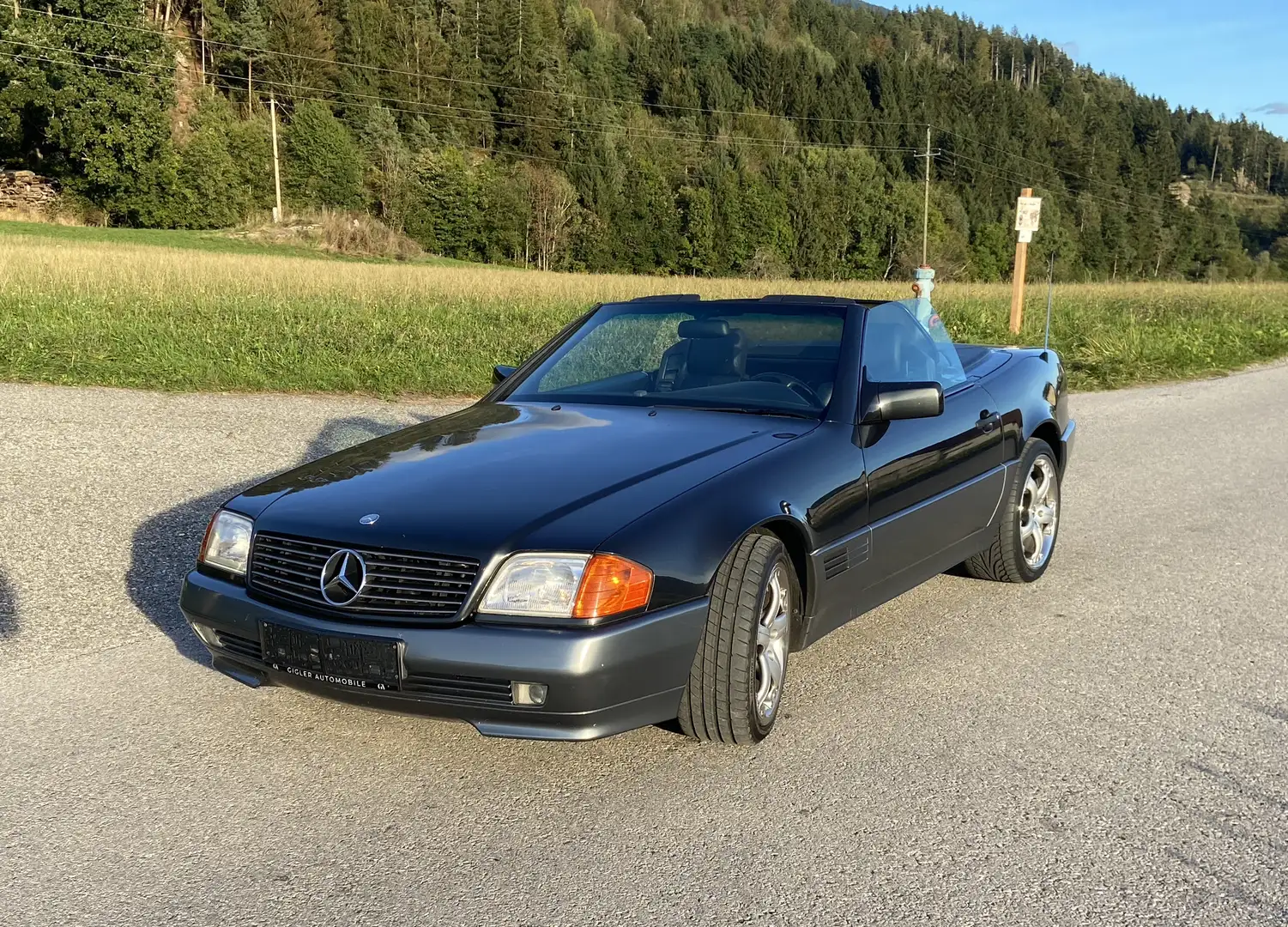 Mercedes-Benz SL 300 Roadster - 2