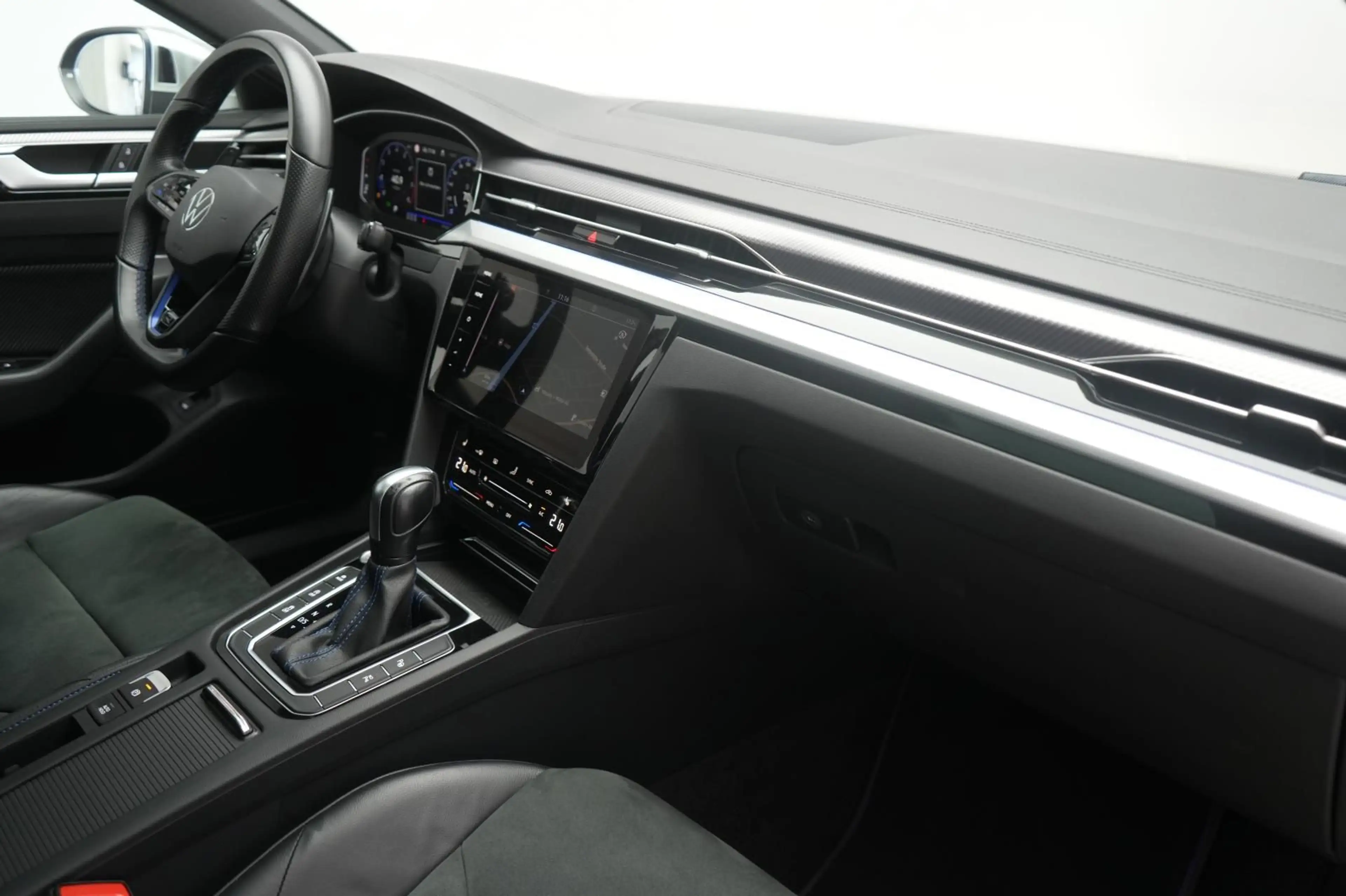 Volkswagen Arteon R 2.0 TSI Shooting Brake 4Motion ACC/Kame — photo 9