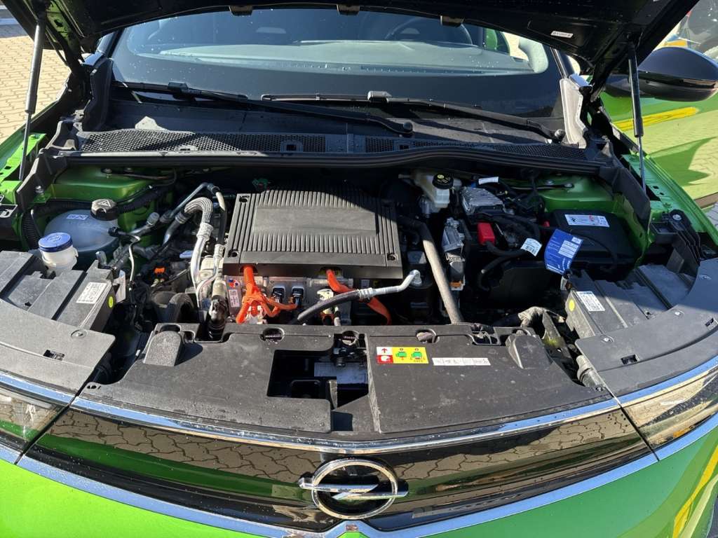Opel Mokka E