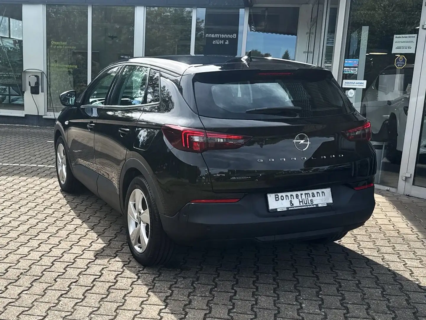 Opel Grandland 1.6 Turbo Hybrid Basis Plug-in-Hybrid 4 Schwarz - 2