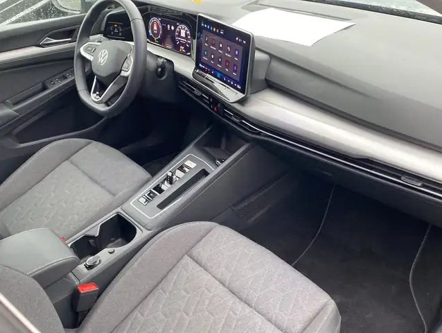 Volkswagen Golf view 14