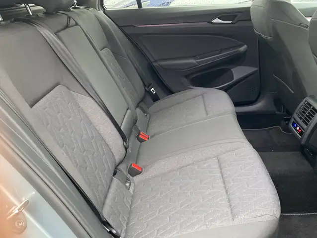 Volkswagen Golf view 13