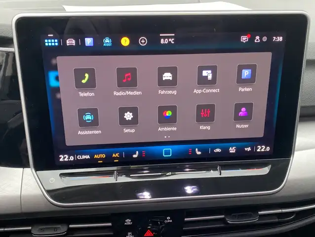 Volkswagen Golf view 12
