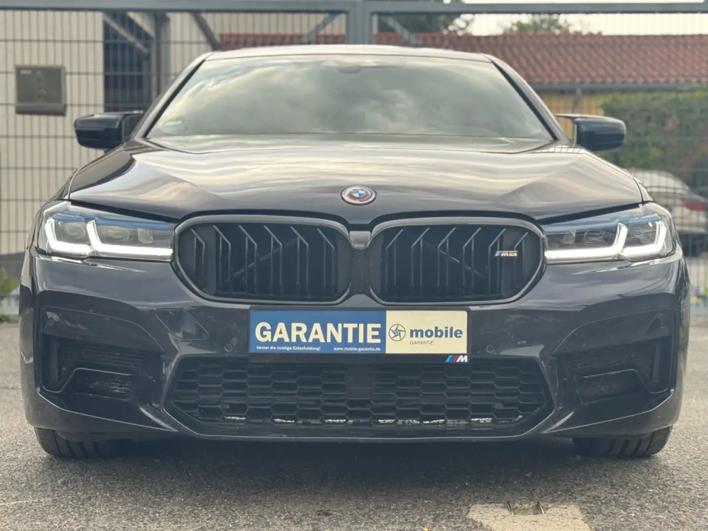 BMW 520 Baureihe 5 Lim. 520 d M Sport Schwarz - 1