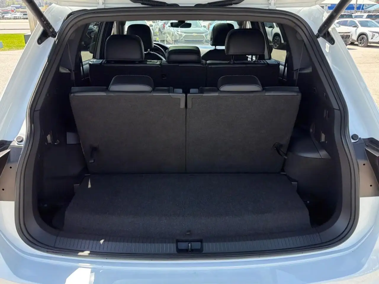 Volkswagen Tiguan снимка Volkswagen Tiguan