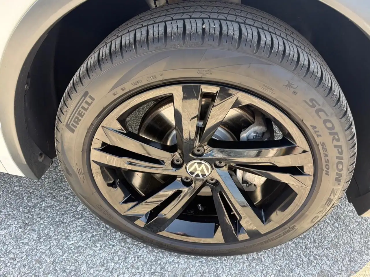 Volkswagen Tiguan снимка Volkswagen Tiguan
