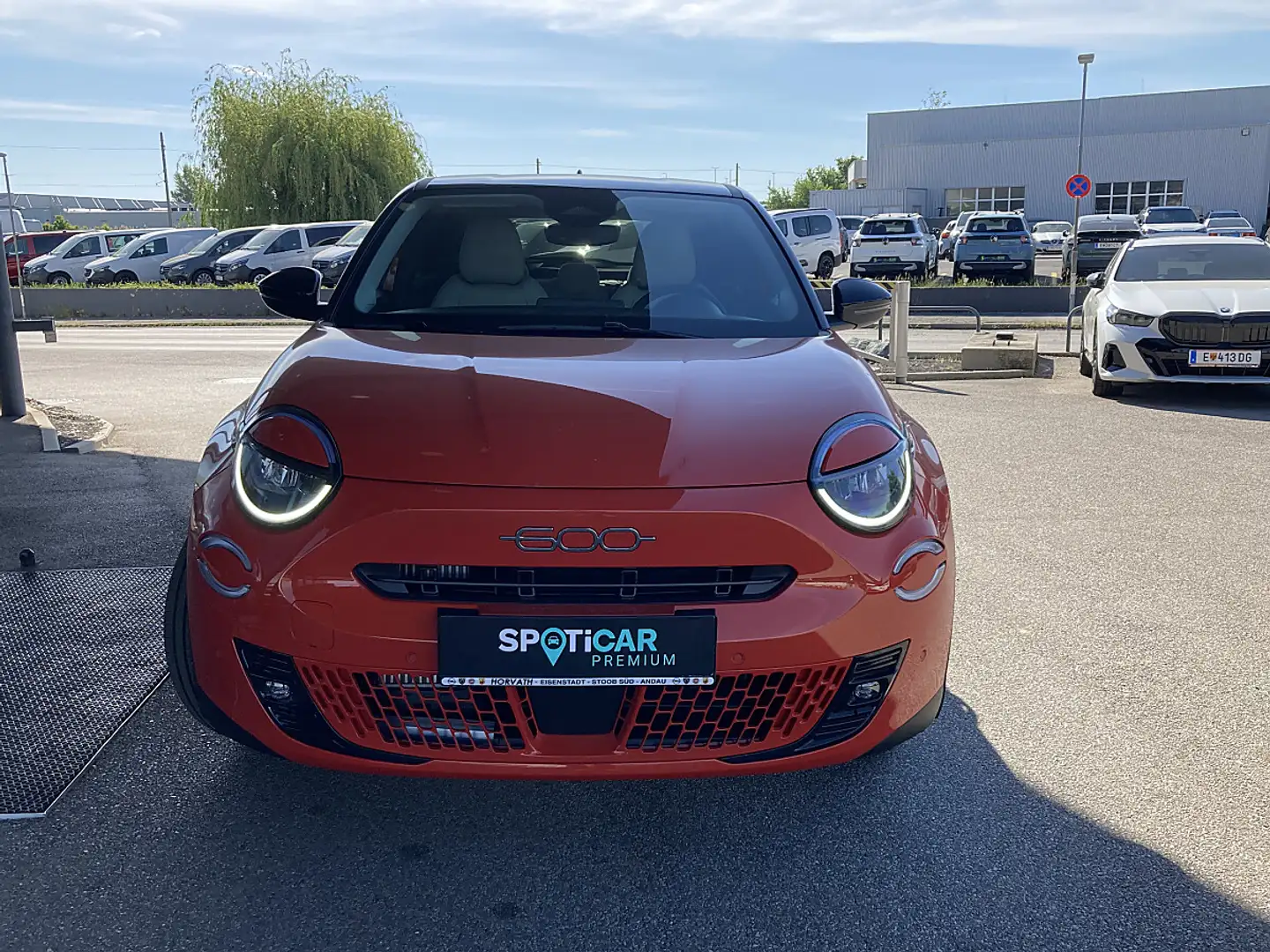 Fiat 600 Hybrid mHEV 110 6-Gang eDCT La Prima Orange - 2