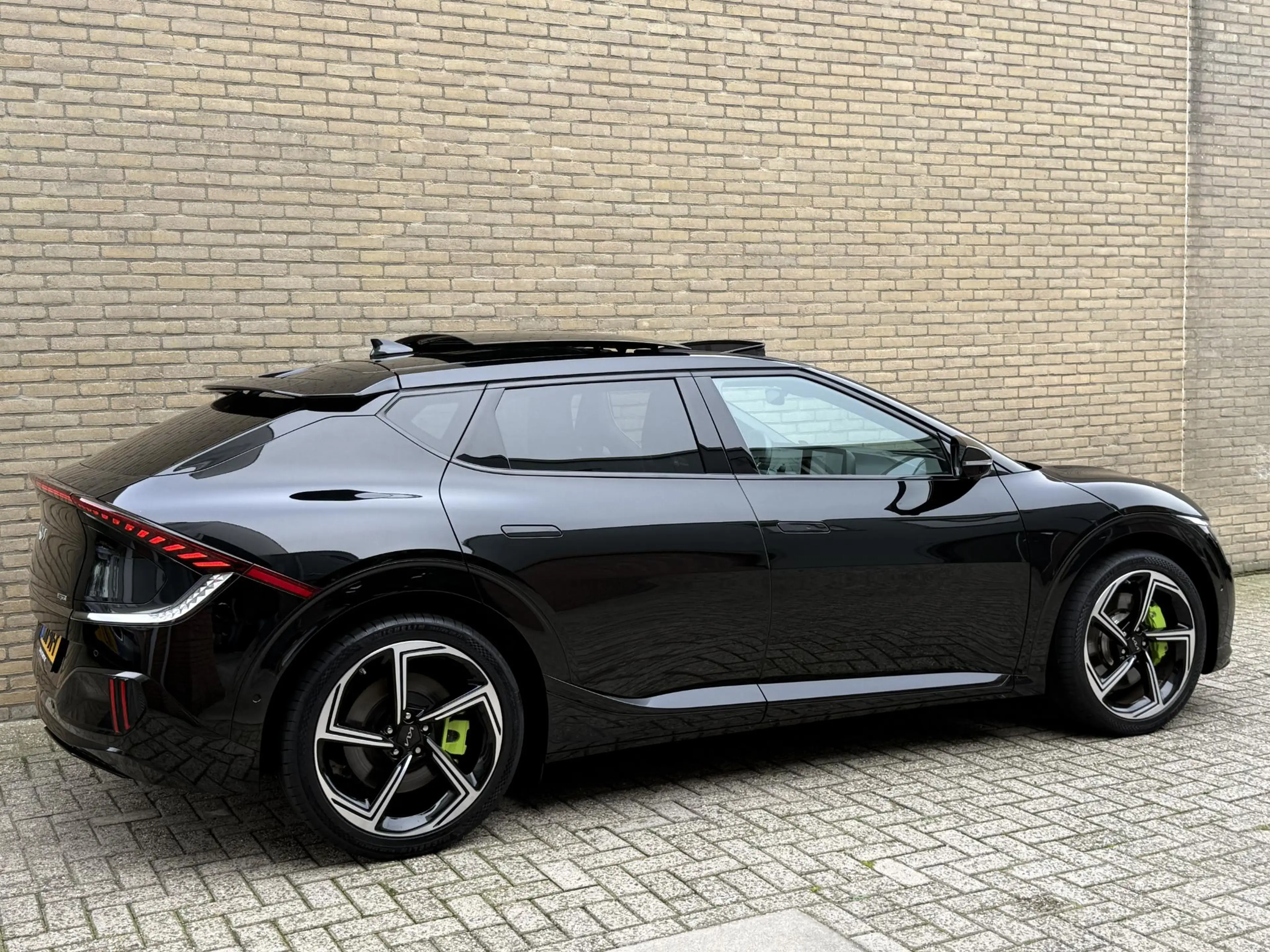 Kia EV6 GT AWD 77.4 kWh | SOH 97% | Panoramadak | 360 came — photo 36