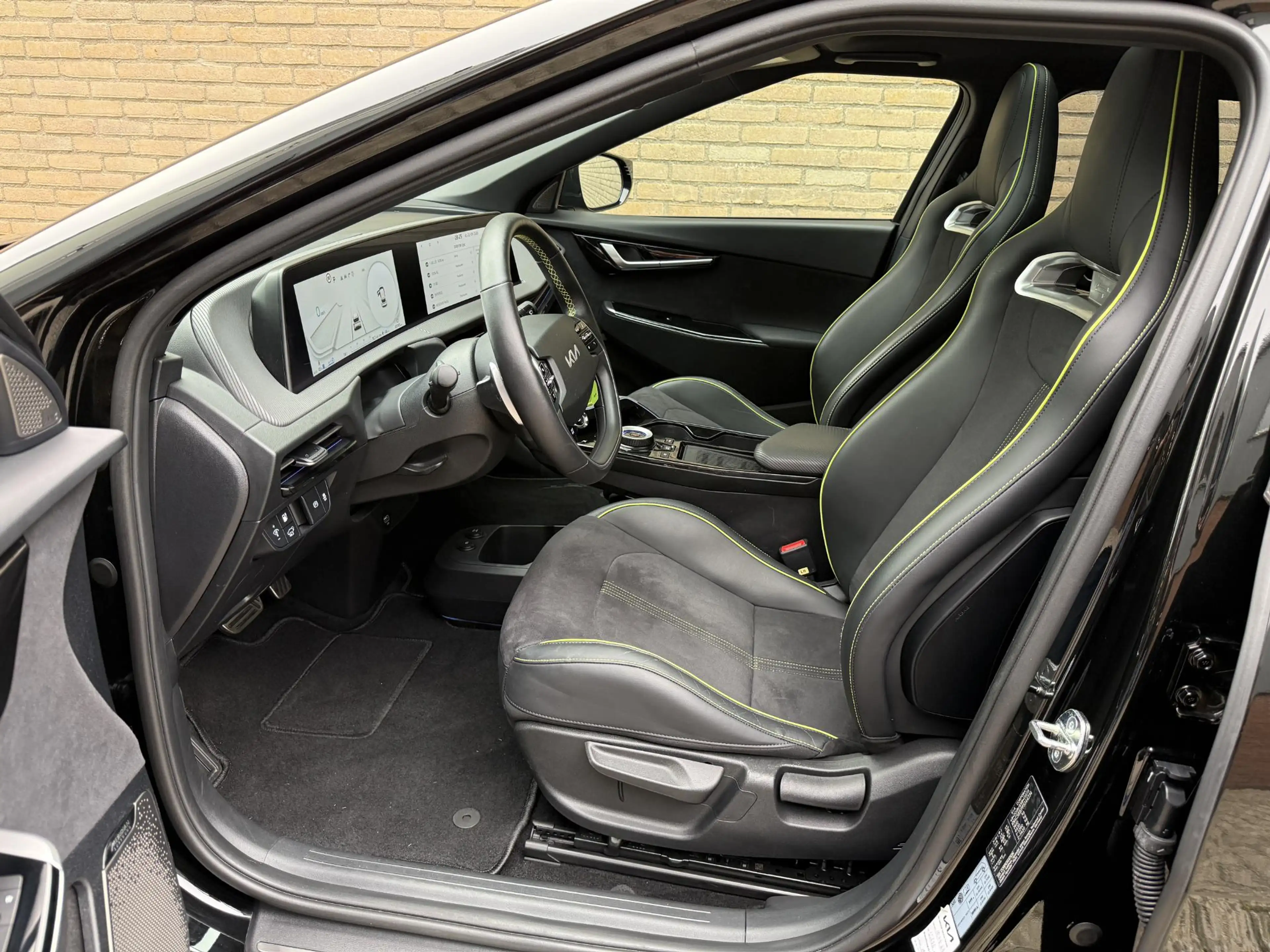 Kia EV6 GT AWD 77.4 kWh | SOH 97% | Panoramadak | 360 came — photo 18