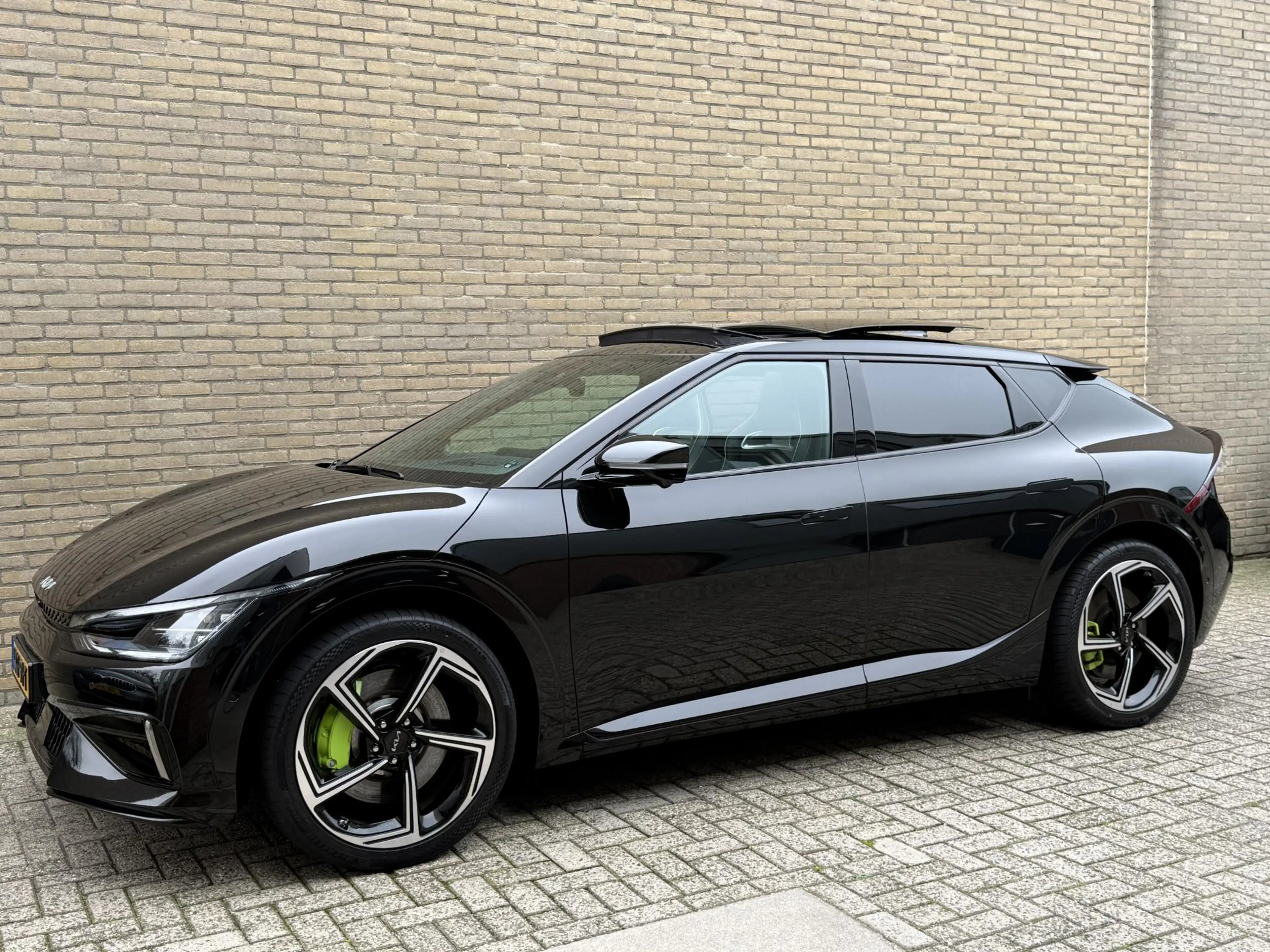 Kia EV6 GT AWD 77.4 kWh | SOH 97% | Panoramadak | 360 came — photo 33