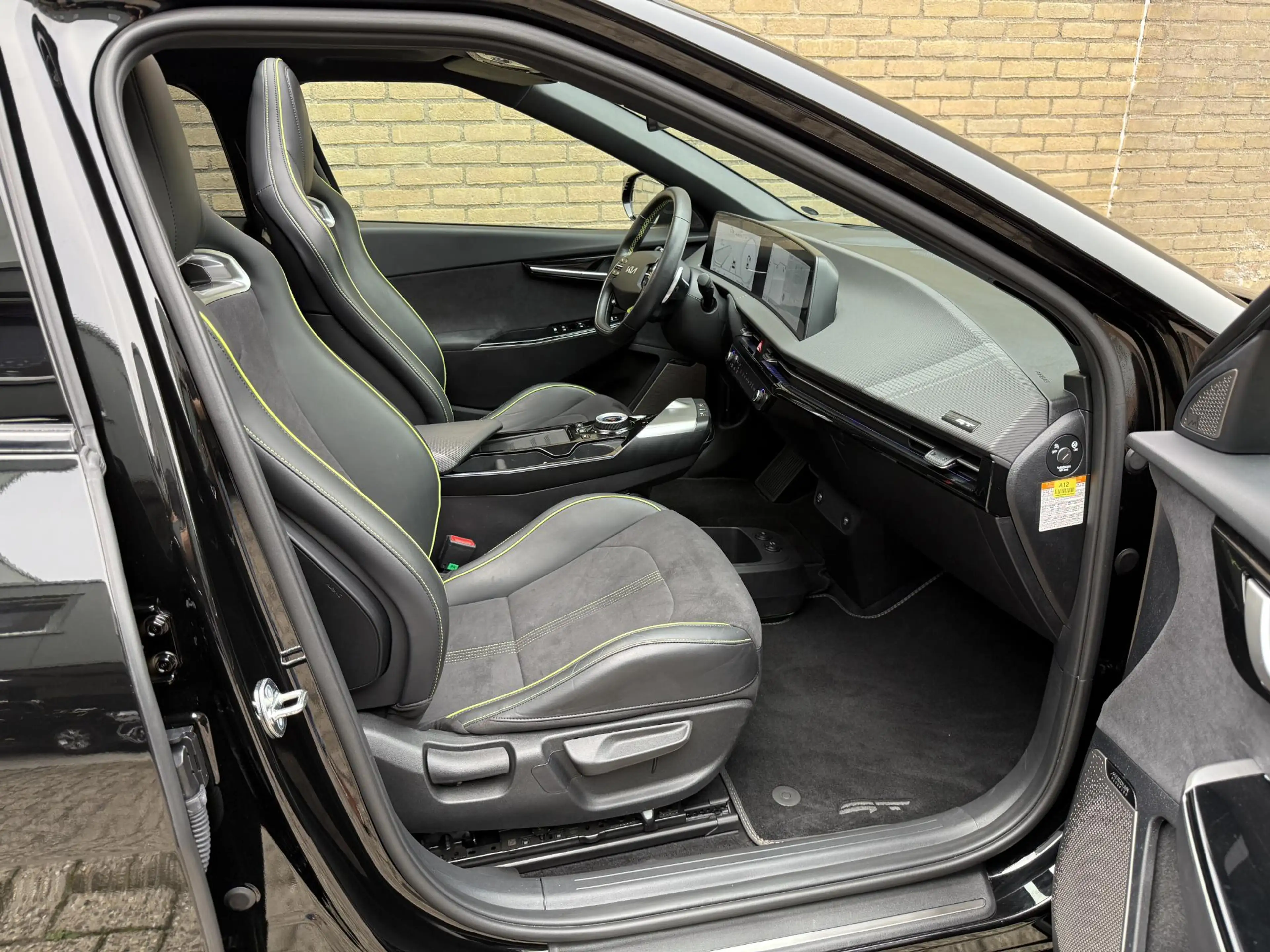 Kia EV6 GT AWD 77.4 kWh | SOH 97% | Panoramadak | 360 came — photo 25