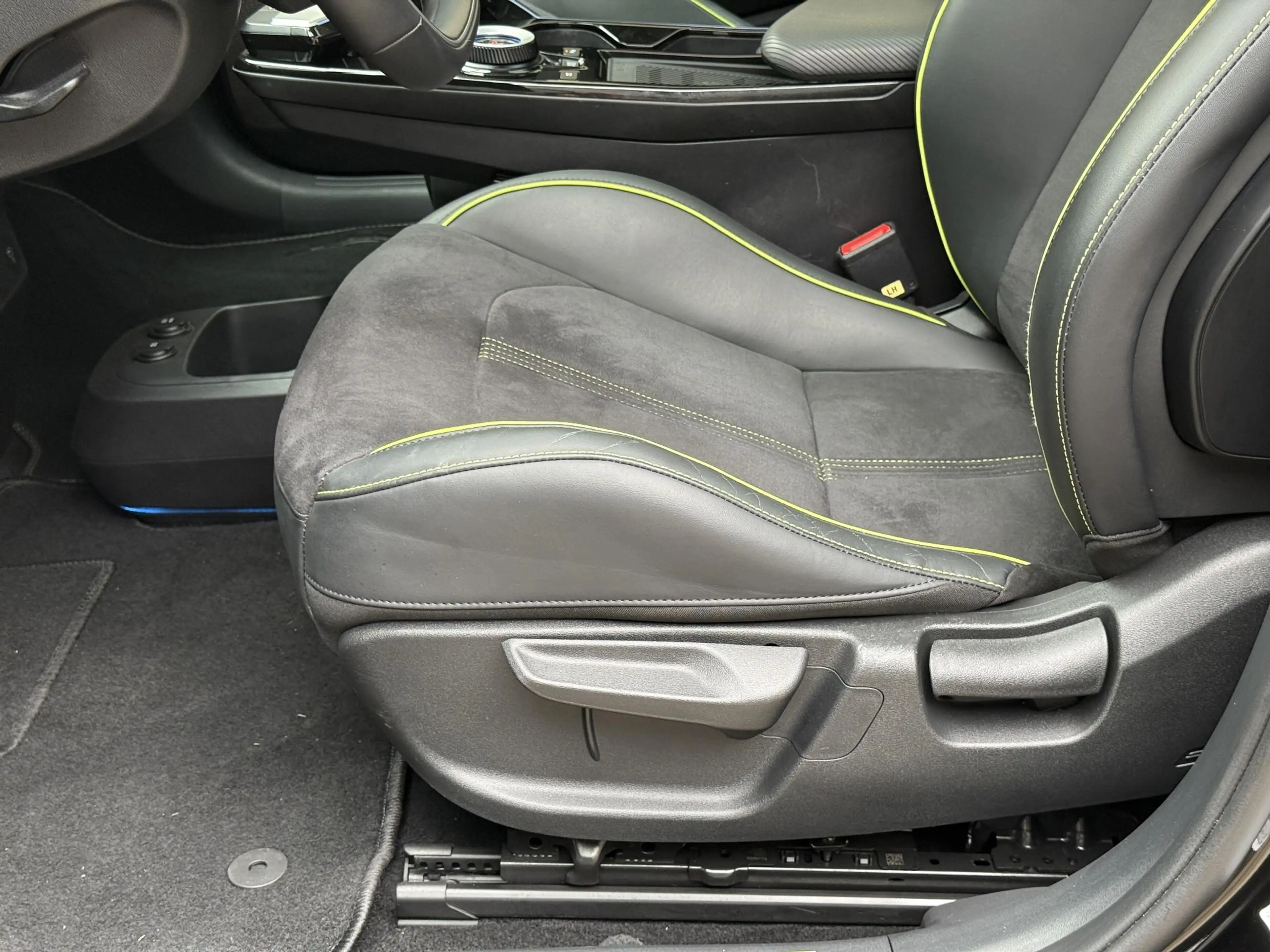 Kia EV6 GT AWD 77.4 kWh | SOH 97% | Panoramadak | 360 came — photo 29