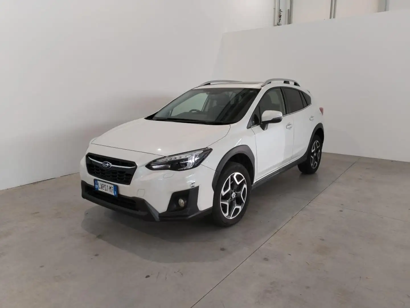 Subaru XV 2.0i Premium lineartronic Bílá - 1