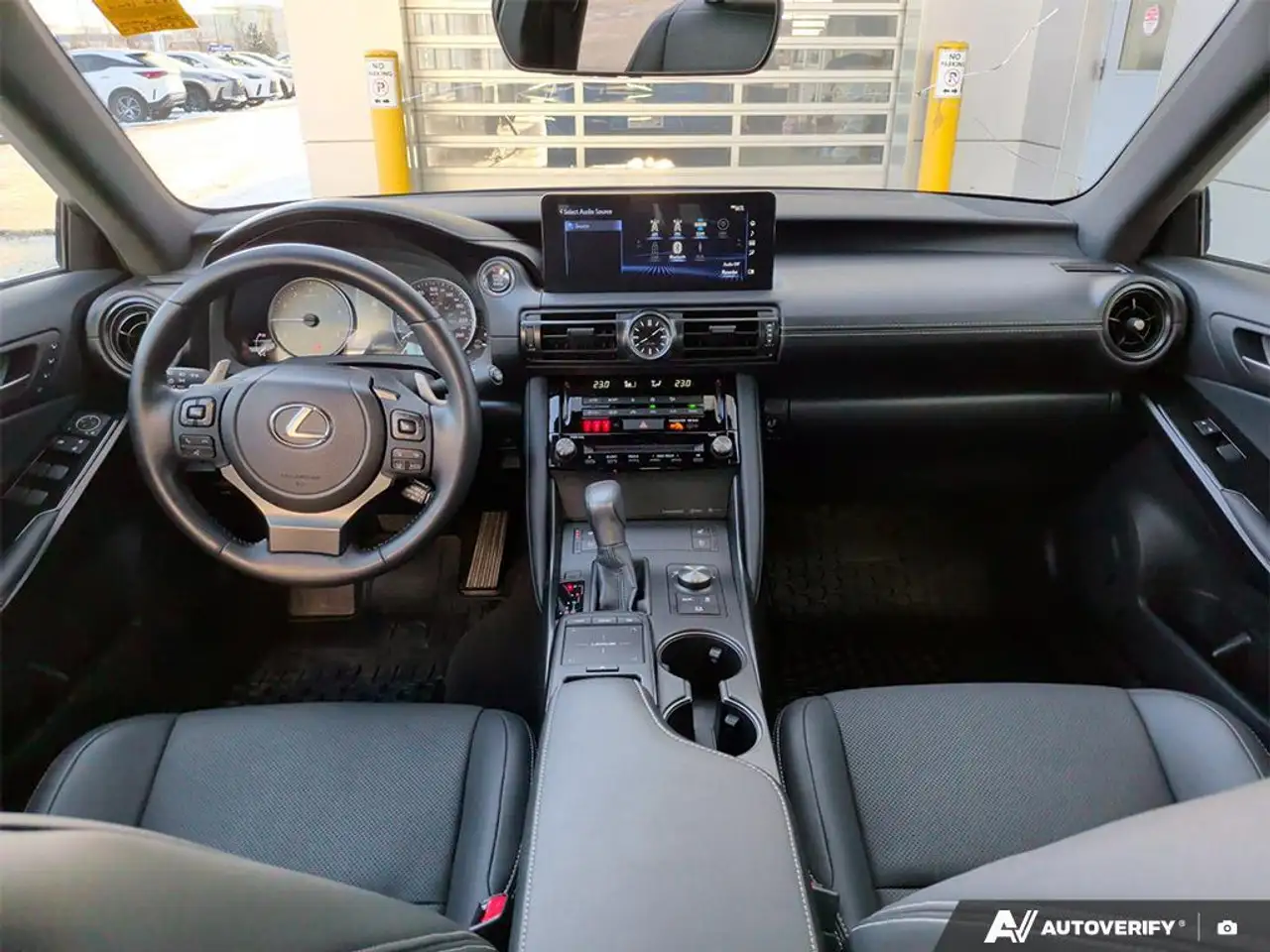 Lexus IS снимка Lexus IS
