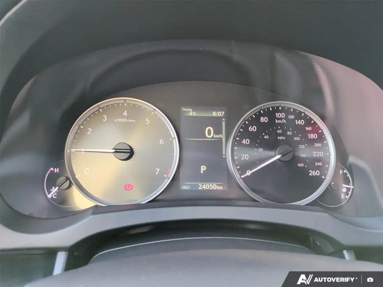 Lexus IS снимка Lexus IS