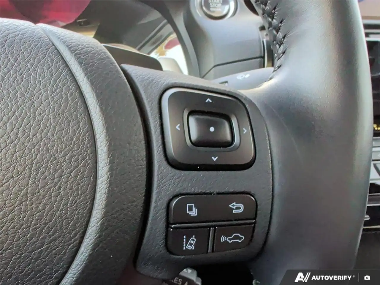 Lexus IS снимка Lexus IS
