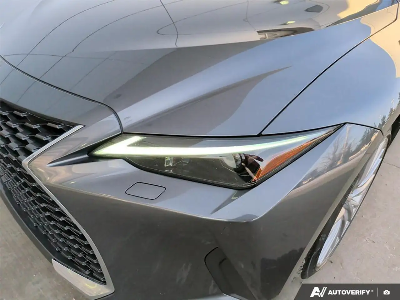 Lexus IS снимка Lexus IS