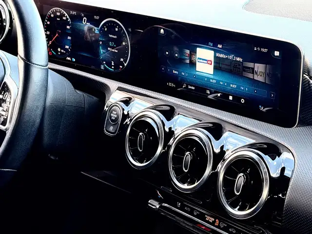 Mercedes-Benz A view 13