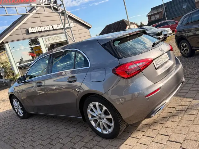 Mercedes-Benz A view 5