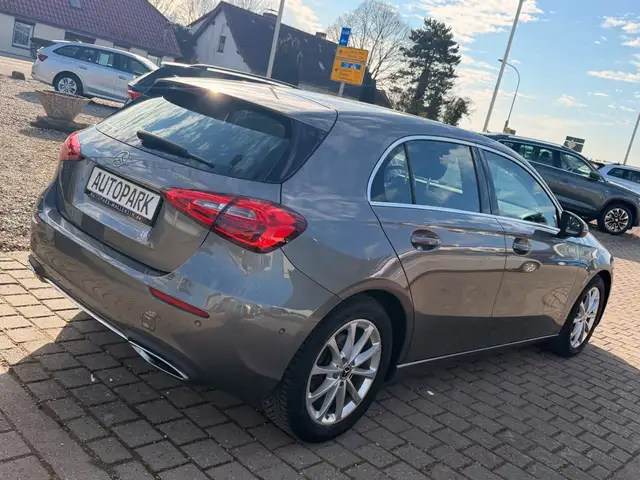 Mercedes-Benz A view 6