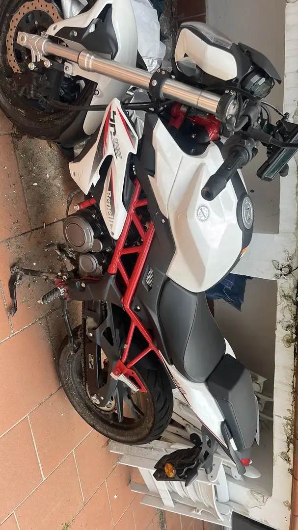 Benelli BN 125 - 2