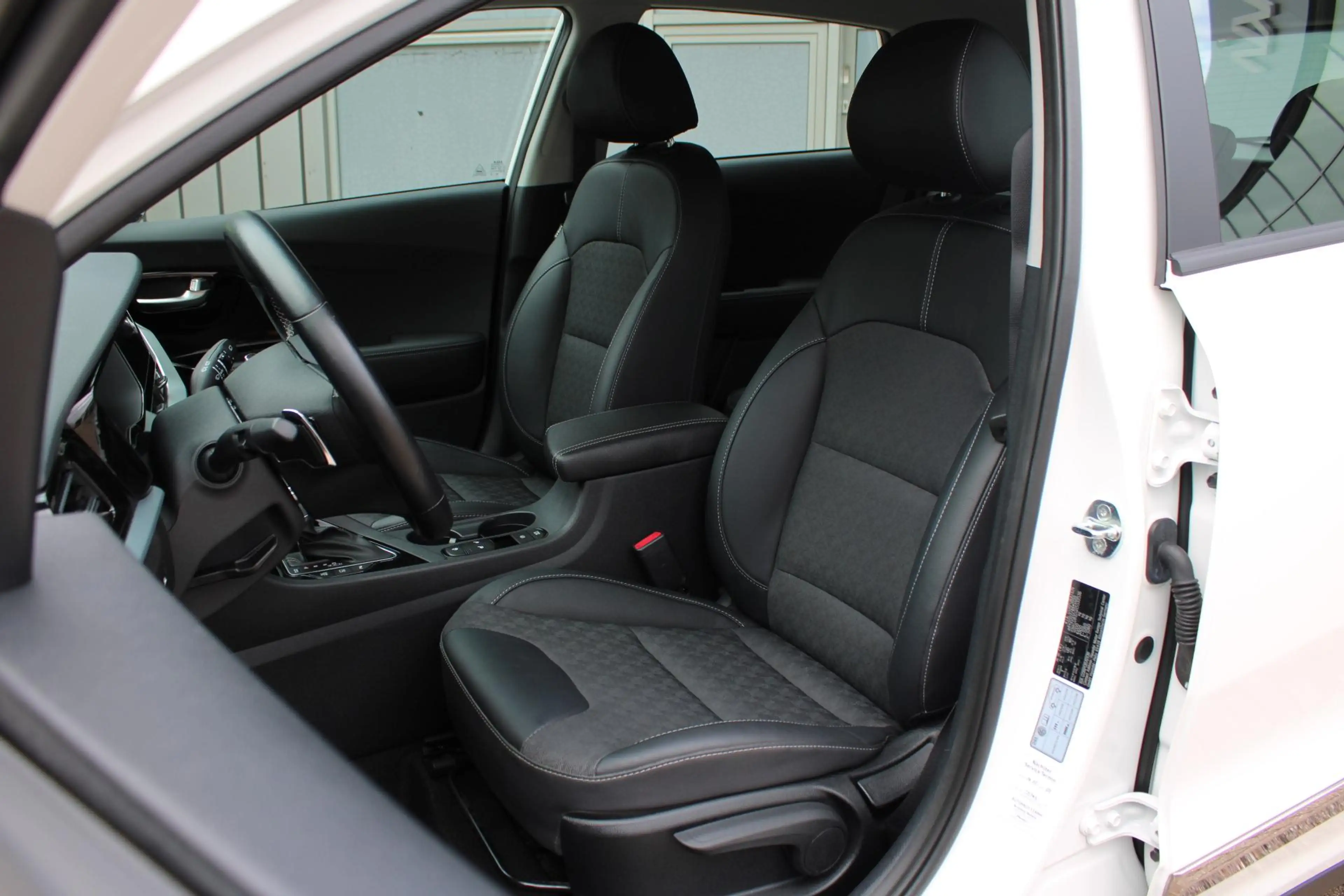 Kia Niro 1.6 GDi PHEV Plug-In Hybrid DynamicPlusLine | Trek — photo 4