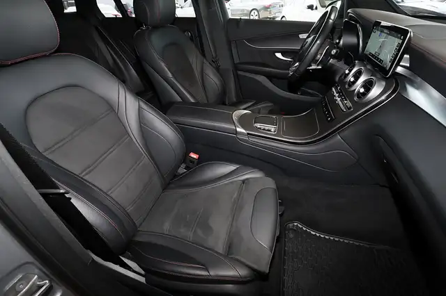 Mercedes-Benz GLC view 5