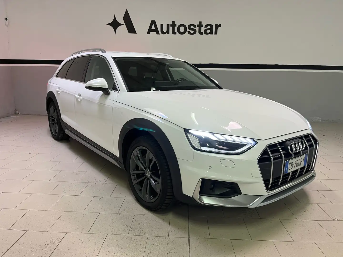 Audi A4 allroad 40 2.0 tdi quattro 190cv s tronic Bianco - 1