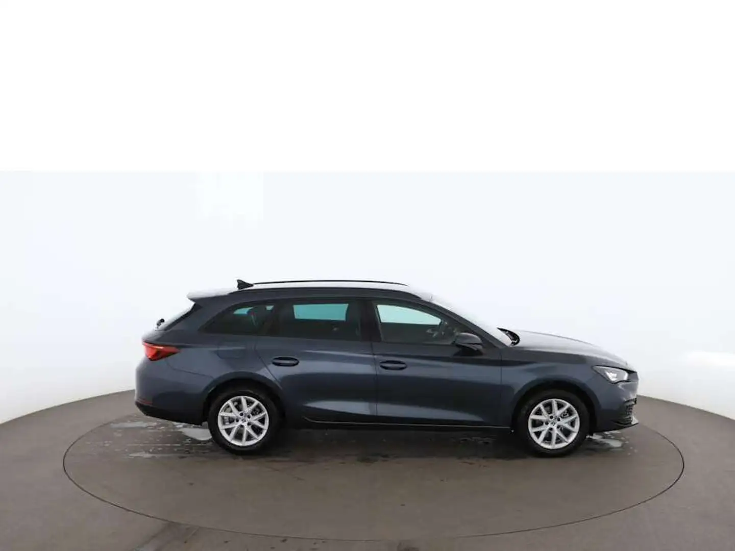 SEAT Leon Sportstourer 1.0 eTSI Style Aut LED RADAR Grau - 2