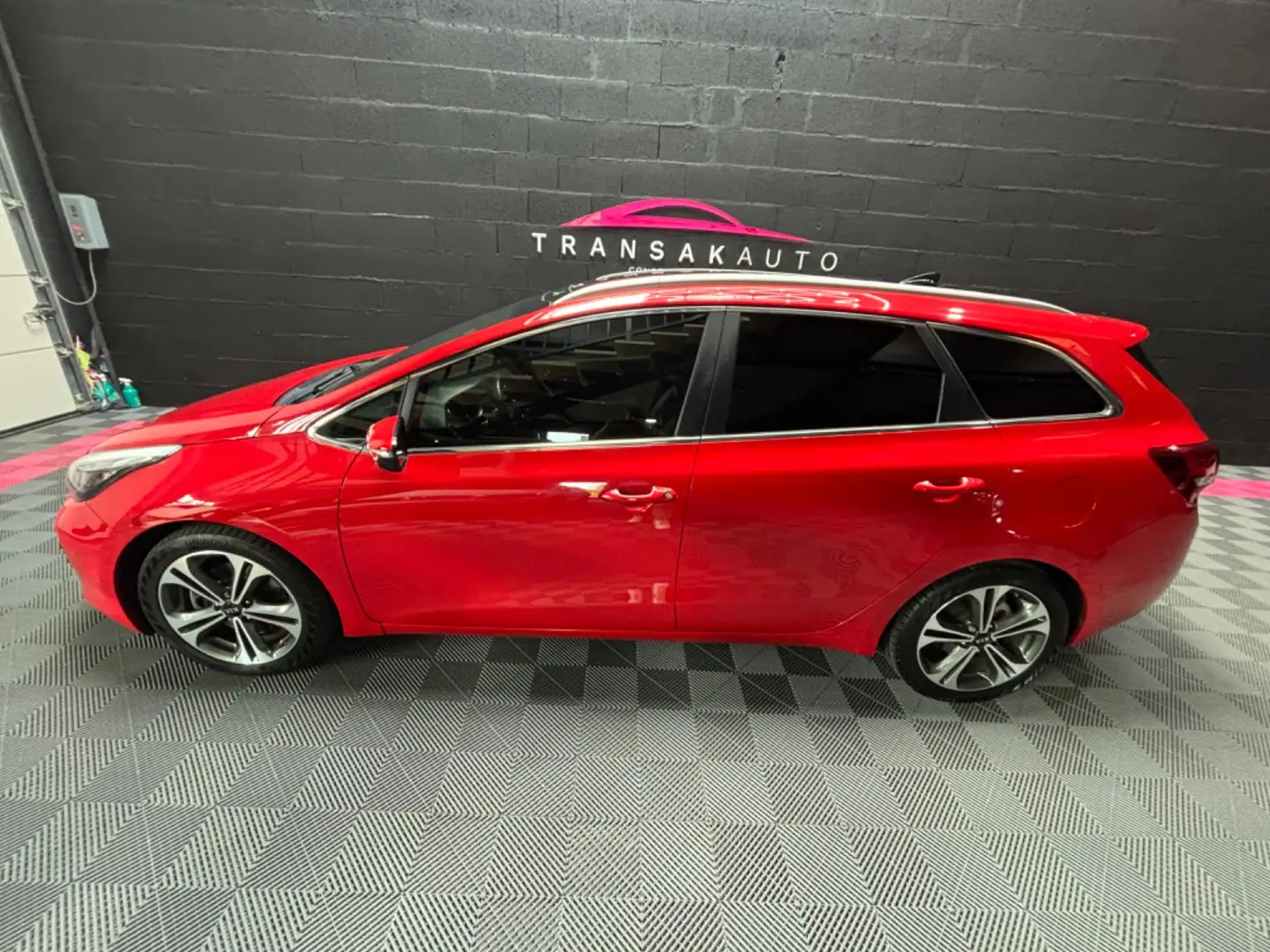 Kia GT Line Roşu - 2