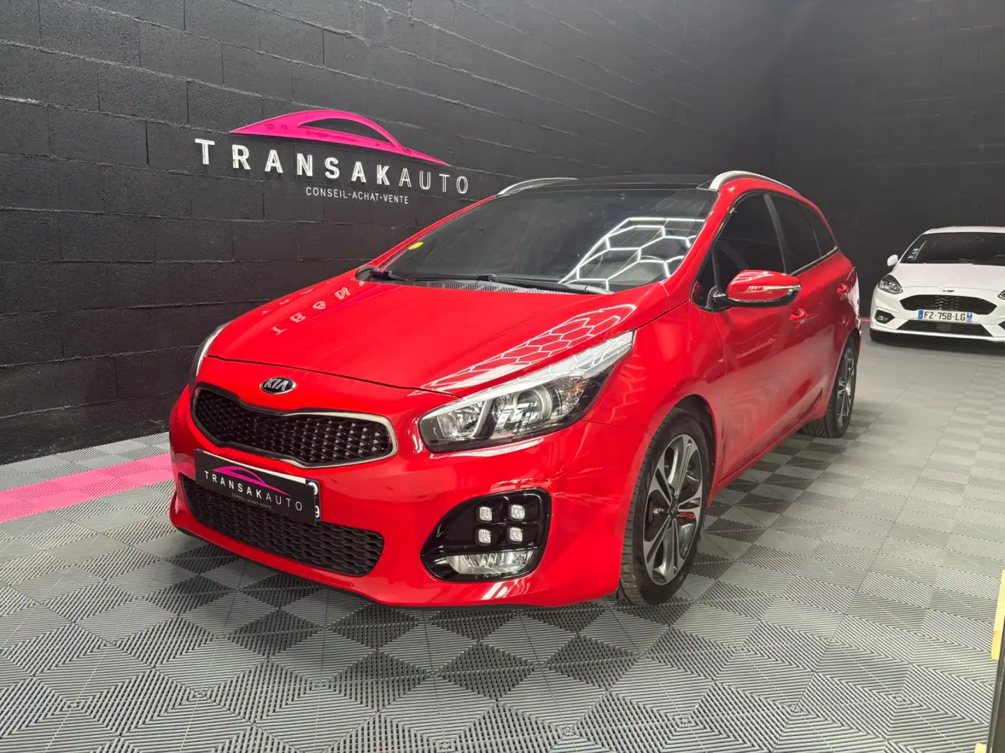 Kia GT Line Roşu - 1