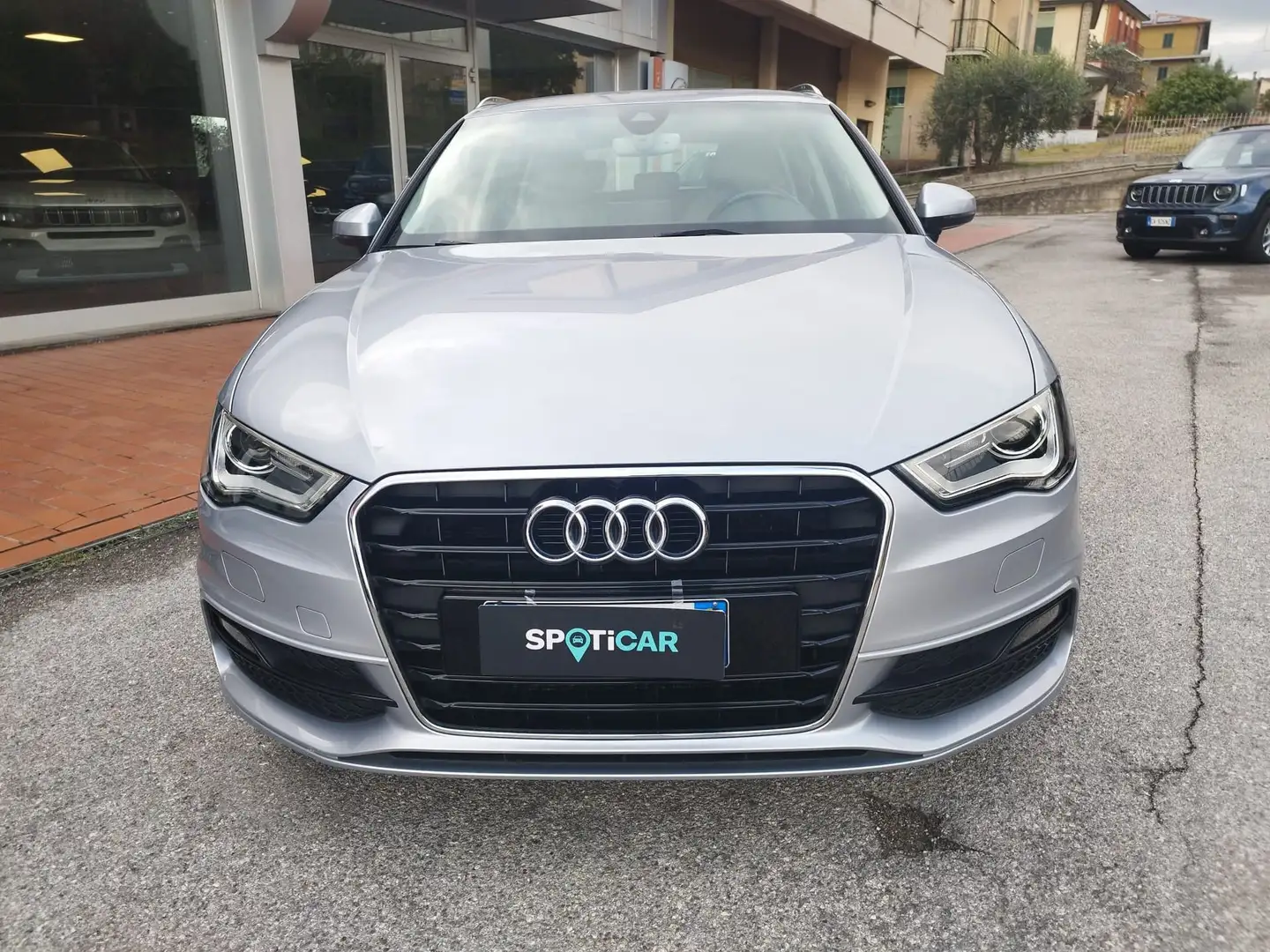 Audi A3 A3 SPB 1.6 TDI clean diesel Ambition Silber - 2