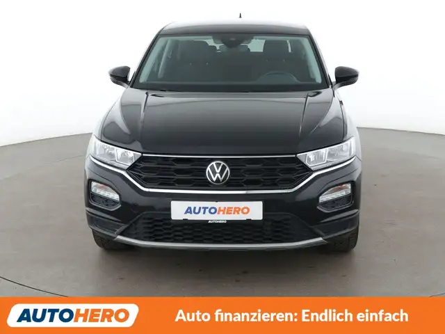 Volkswagen T-Roc view 9