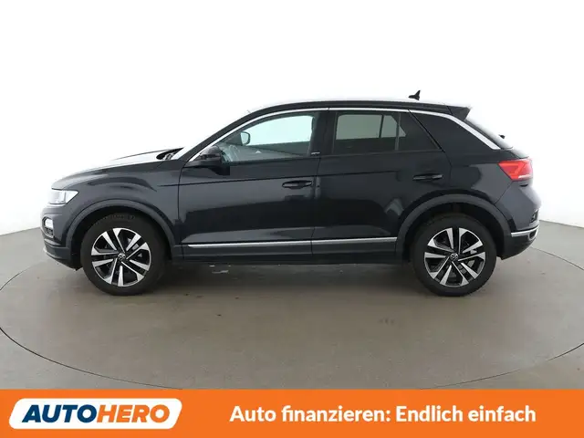 Volkswagen T-Roc view 3