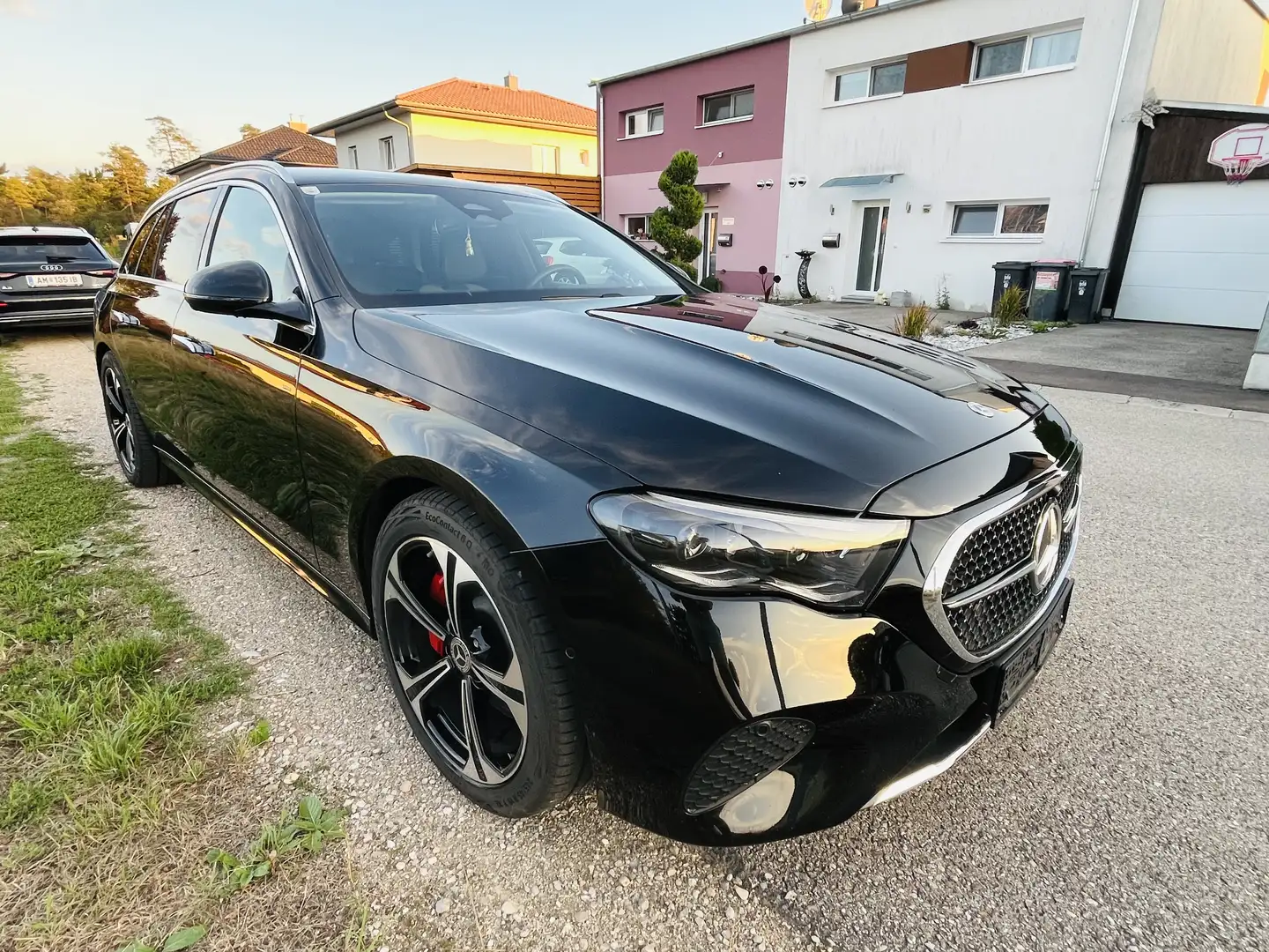 Mercedes-Benz E 300 300e T PHEV DIGITAL L. Österreich Palet. - 2