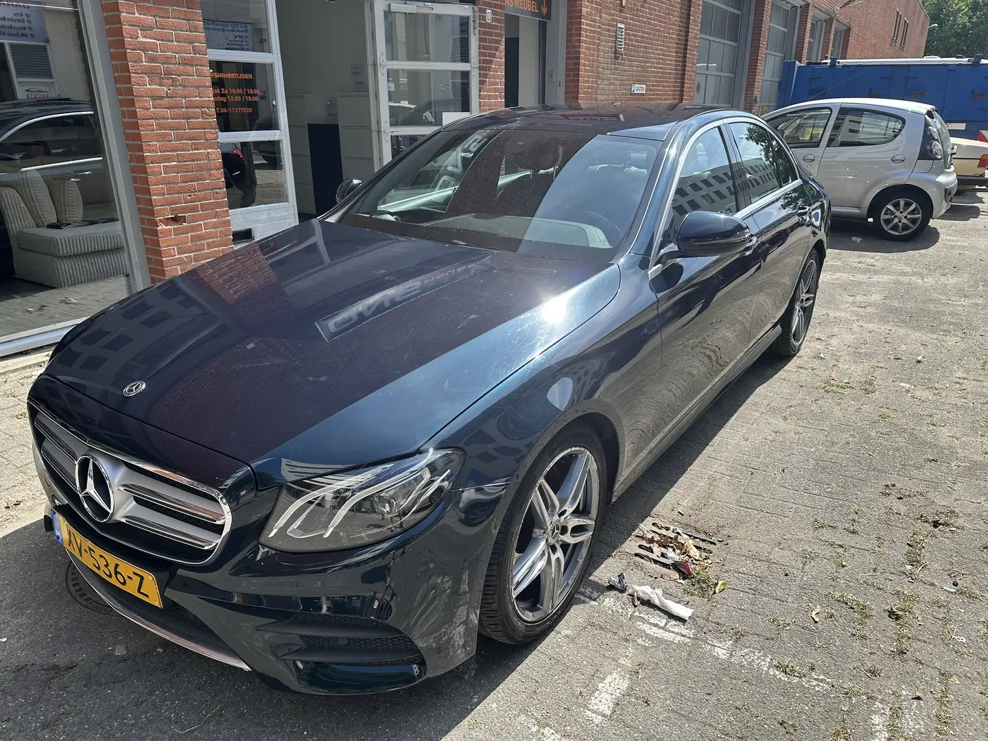 Mercedes-Benz E 220 Business Sol. AMG Groen - 2