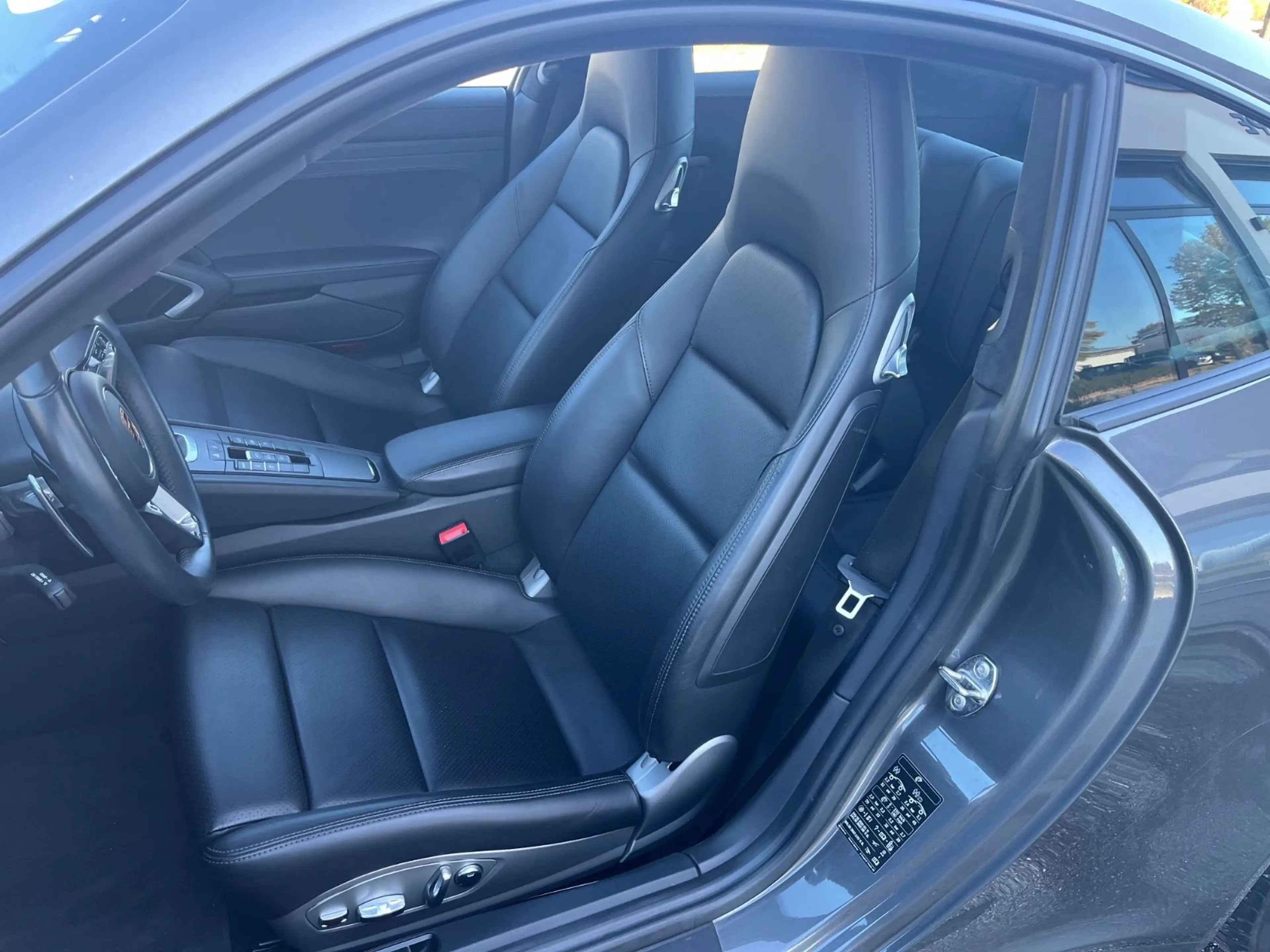 Porsche 991 911 Carrera 4S Vierradlenkung el Sitze 14 Wege — photo 16
