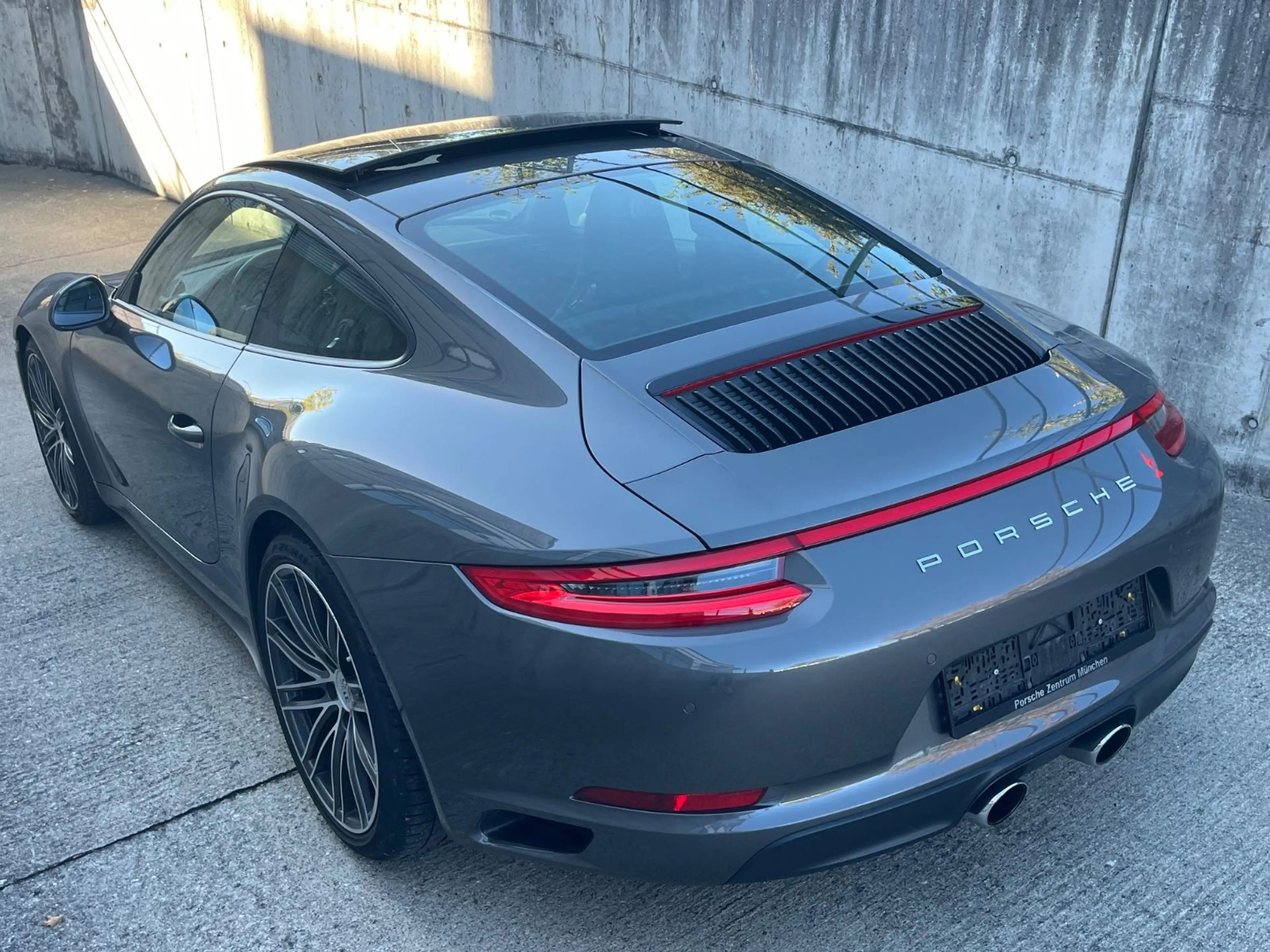 Porsche 991 911 Carrera 4S Vierradlenkung el Sitze 14 Wege — photo 4