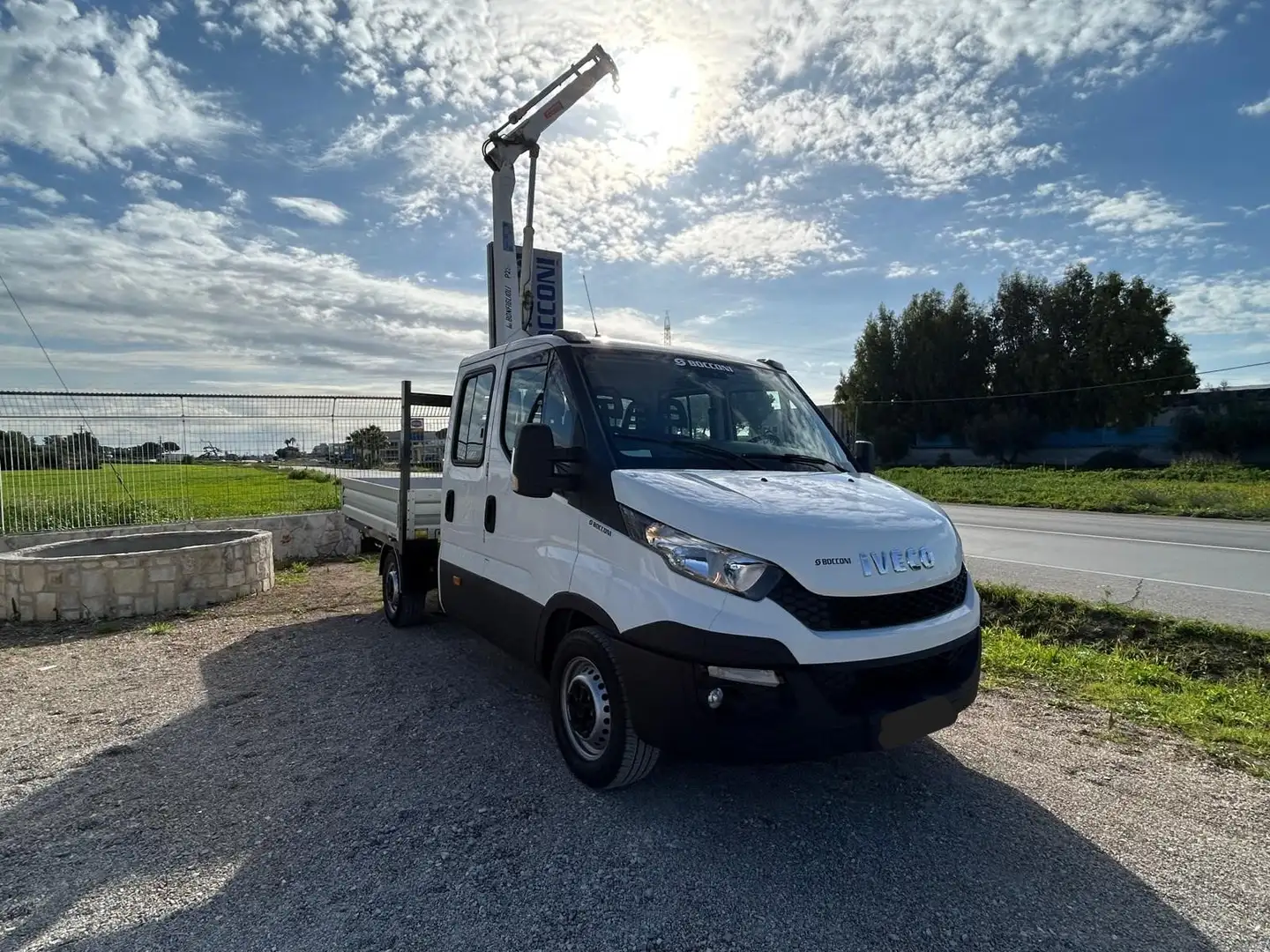 Iveco Daily 35- 11 con GRU BONFIGLIOLI Bianco - 1