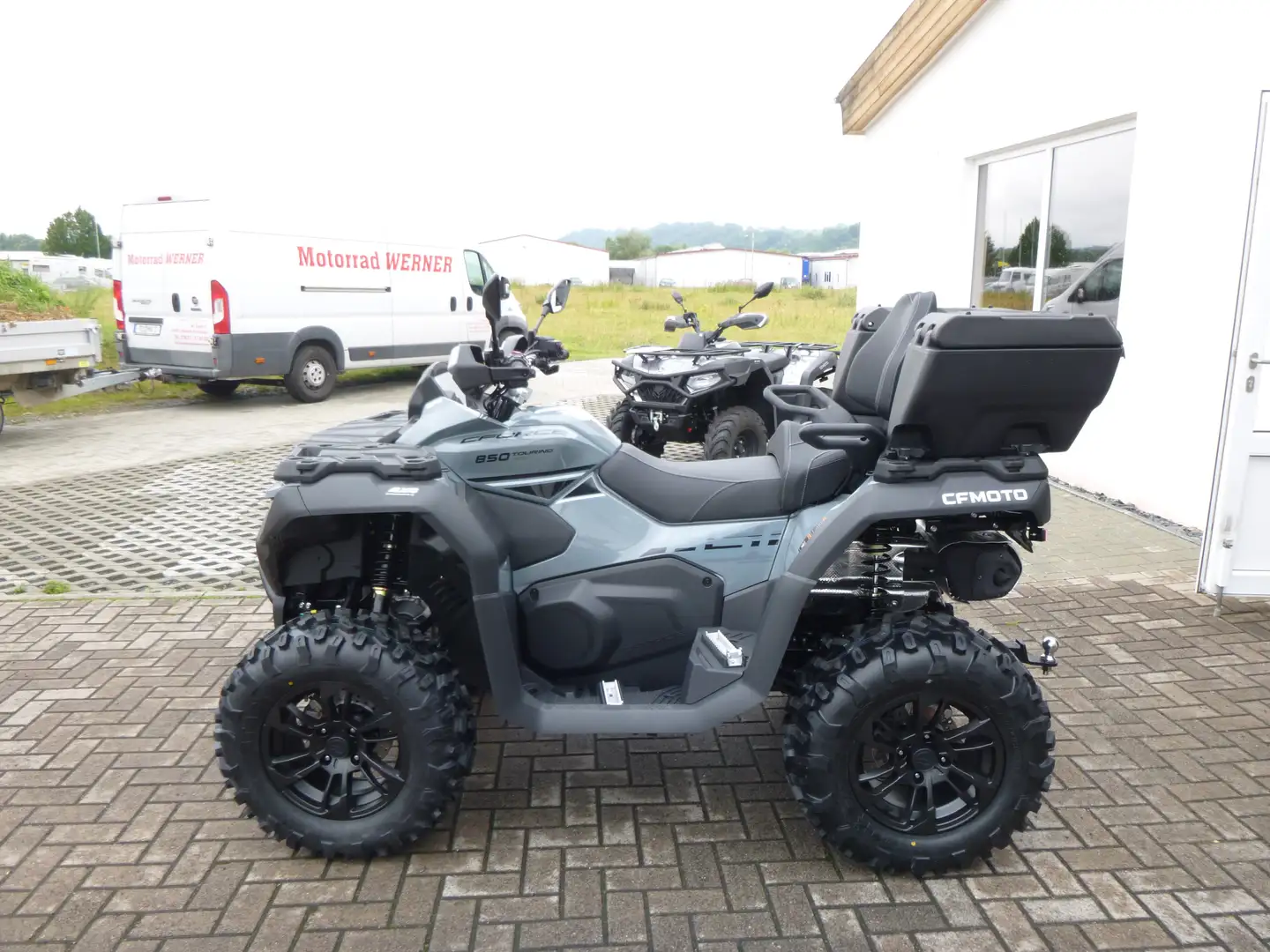 CFMOTO CForce 850 CForce 850 TOURING Šedá - 2