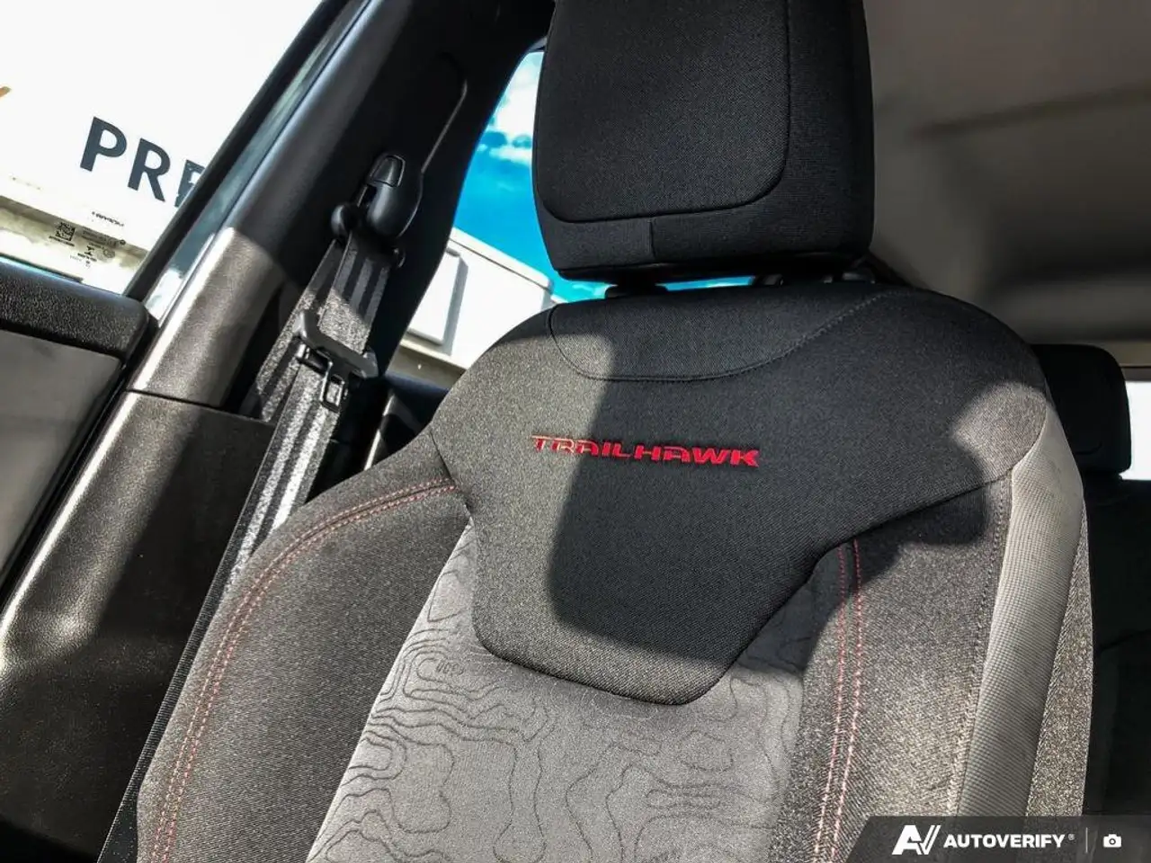 Jeep Renegade снимка Jeep Renegade