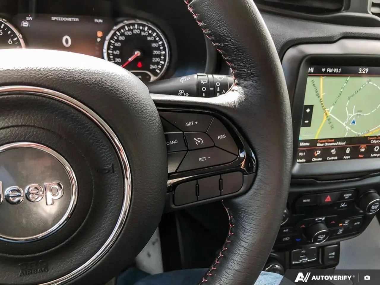 Jeep Renegade снимка Jeep Renegade