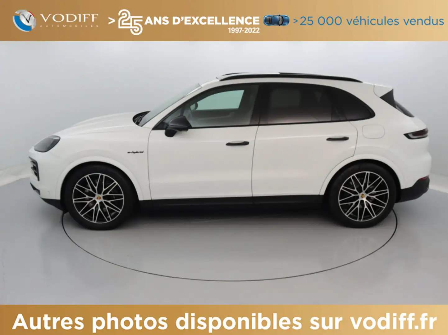 Porsche Cayenne E-HYBRID 470 CV Weiß - 1