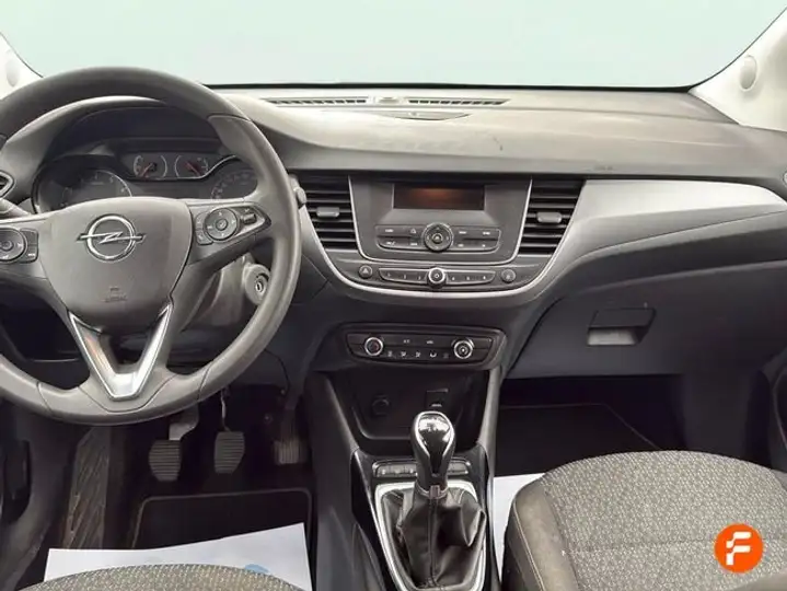 Opel Crossland 2021, foto 12
