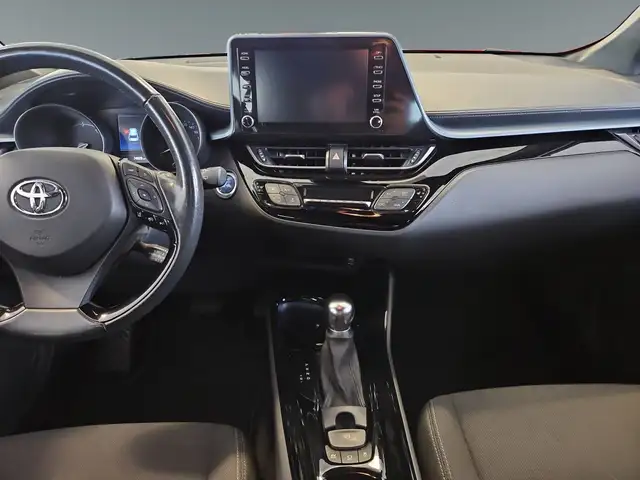 Toyota C-HR view 7