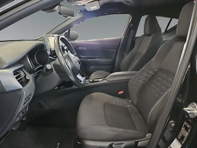 Toyota C-HR view 5